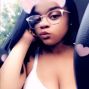 Meet your Posher, Tae